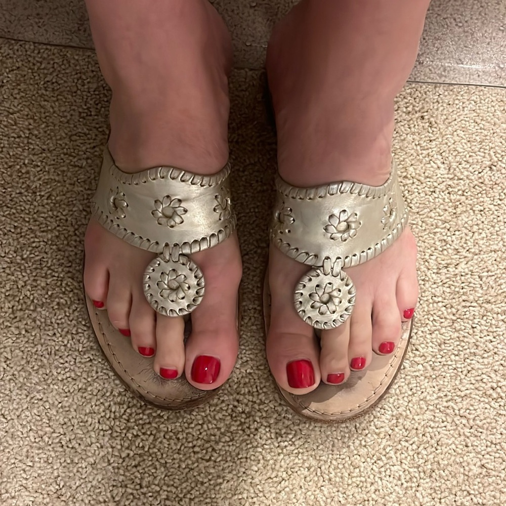 Jack Rogers classic - well loved but lotta life left. Size 10